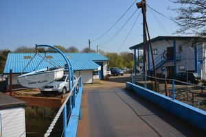 Swan Island Entrance- click for photo gallery